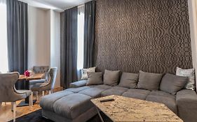 Luxury Vitosha Apartment